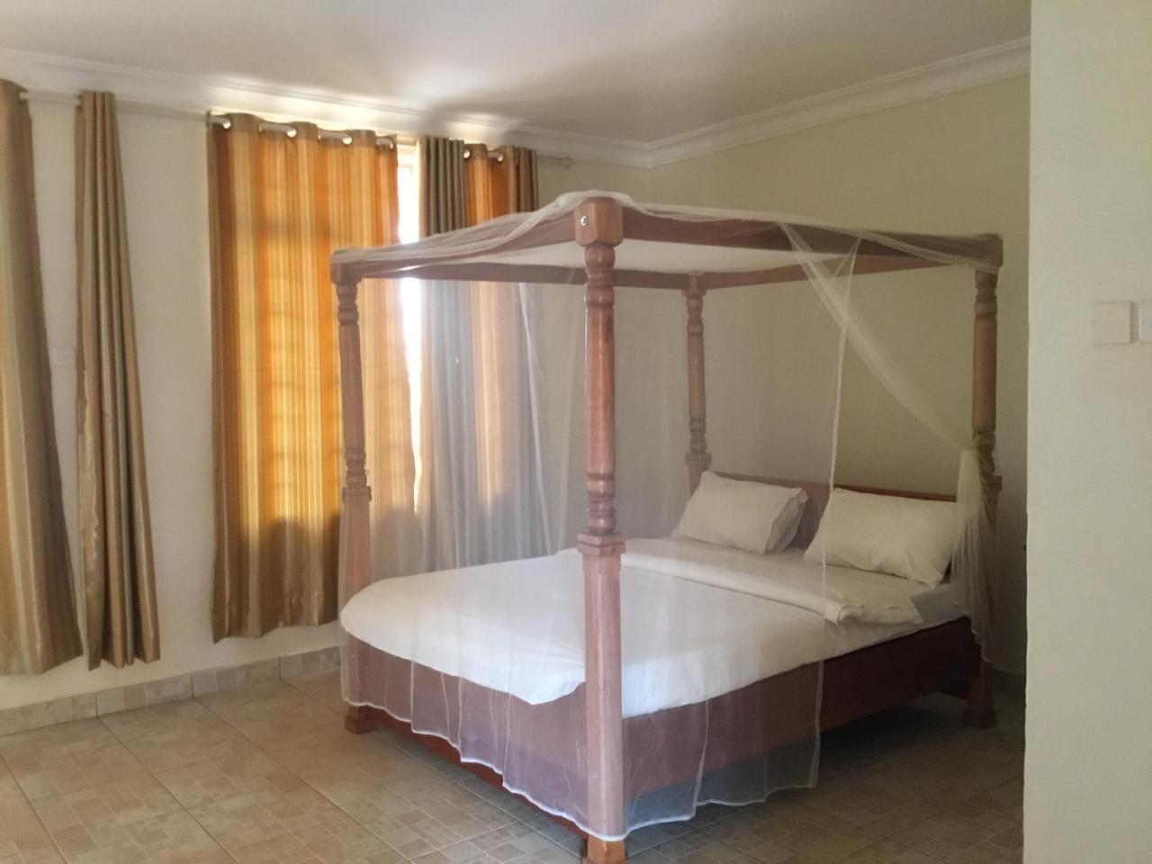 Motel Tuku Masindi المظهر الخارجي الصورة