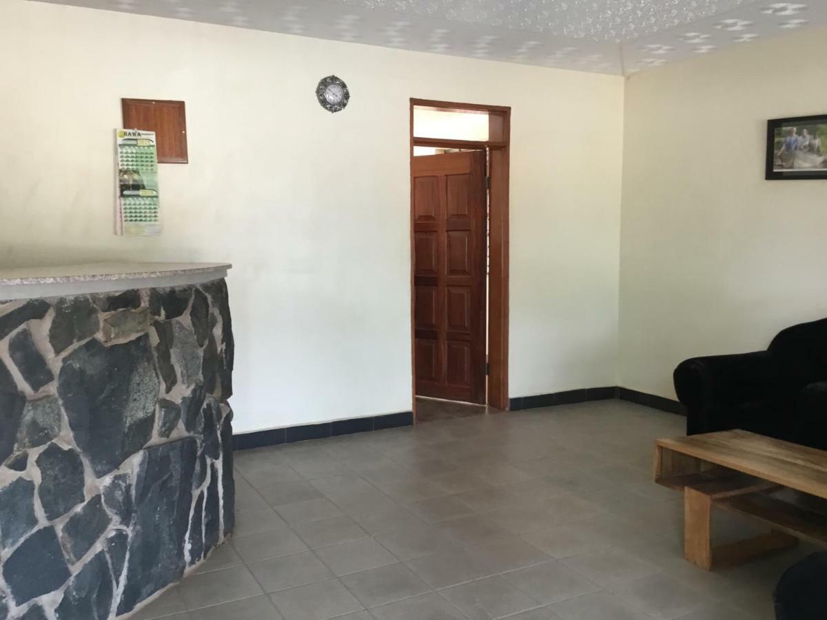 Motel Tuku Masindi المظهر الخارجي الصورة